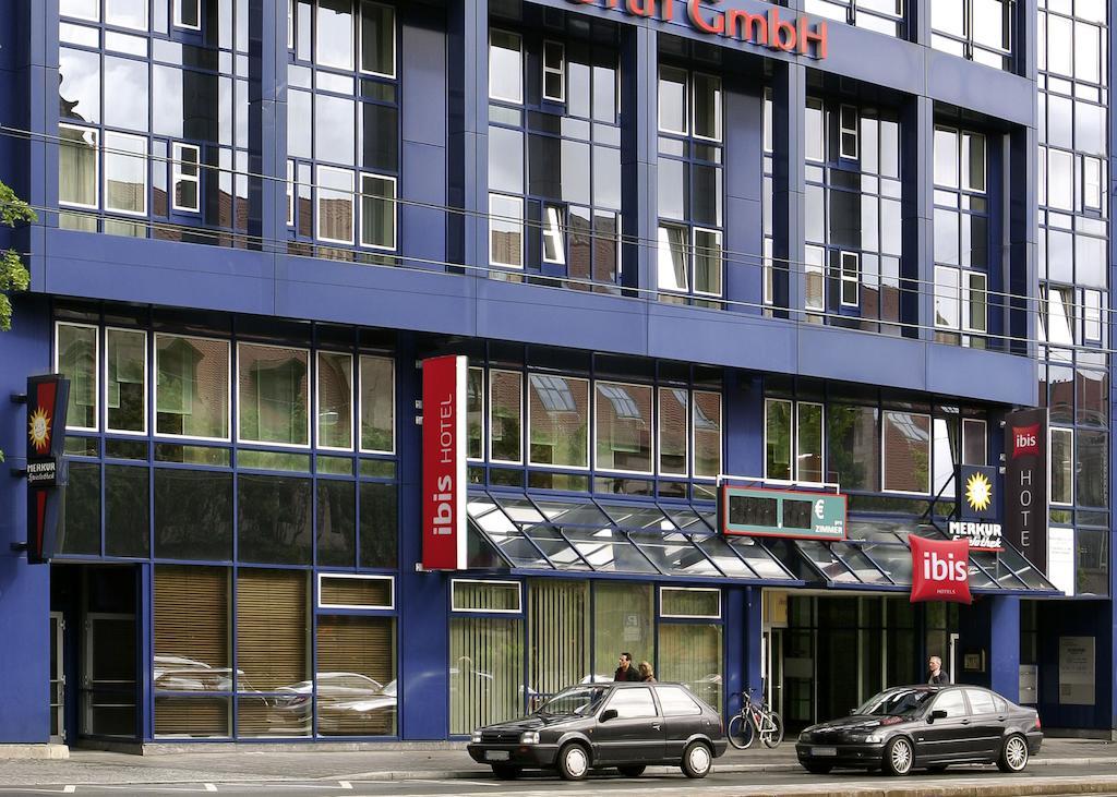 Ibis Hauptbahnhof Hotel 2*